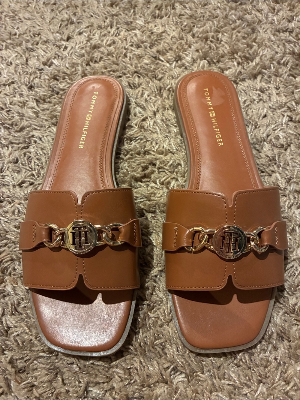 Tommy Hilfiger brown flat sandals